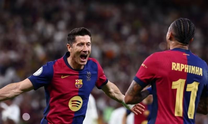 包含赫塔菲主场逼平巴利亚多利德，难分胜负的词条