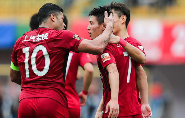 上港胜于广州富力，保持领先优势！