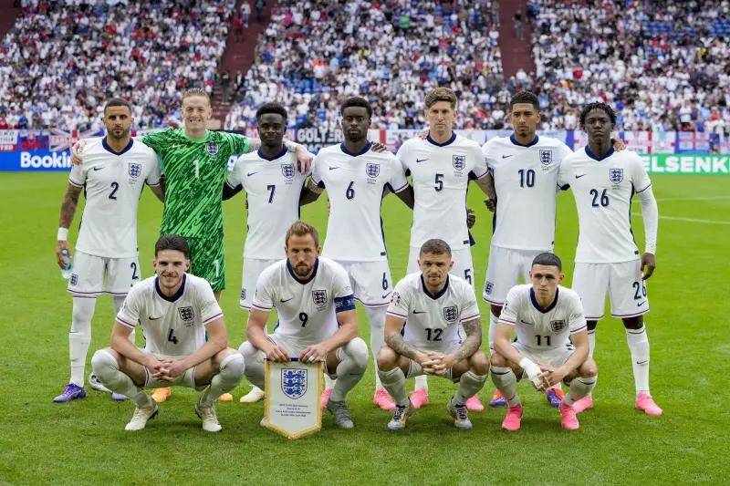 阿诺德搭档入伍，英格兰队揭盖头筹的简单介绍