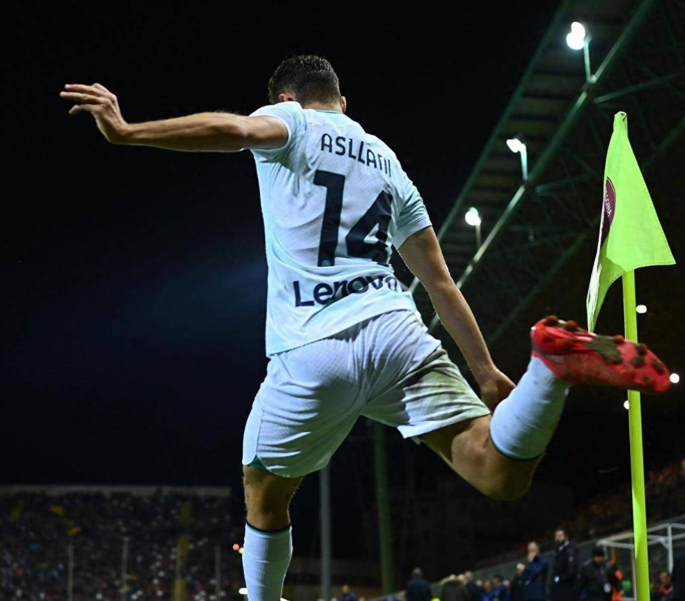 关于罗马阵中新星崭露头角，为球队贡献不少的信息