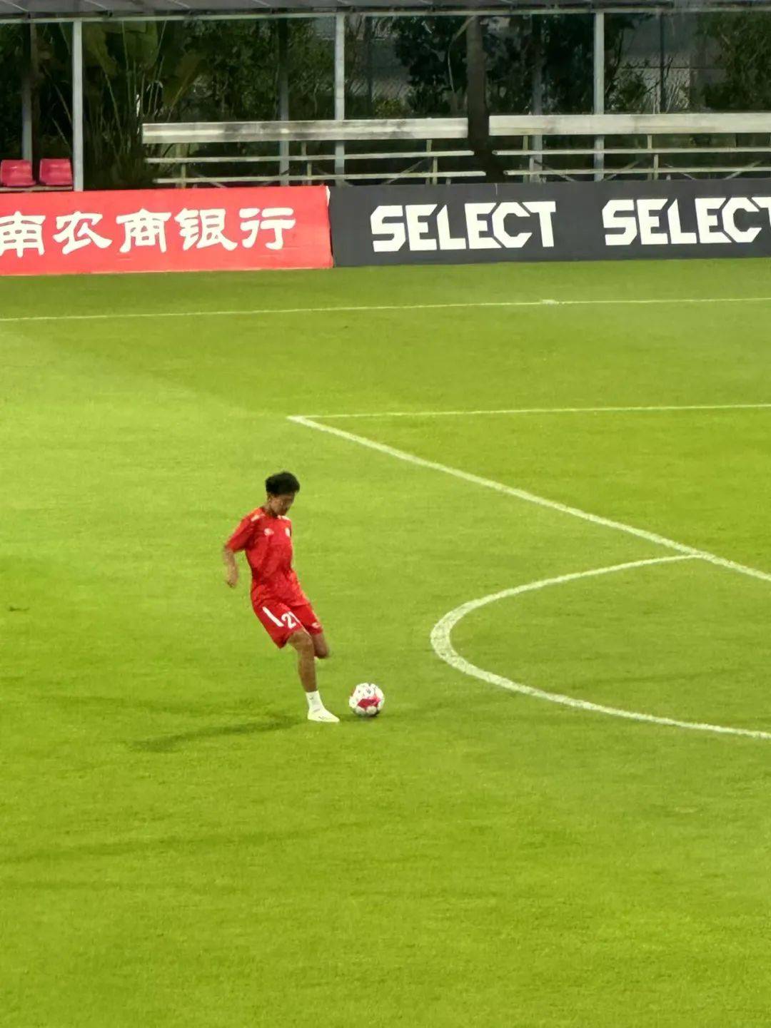 荷兰女足国家队在挑战者杯上一路领先