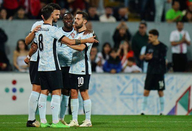 欧洲杯表现抢眼，英格兰队大胜对手的简单介绍