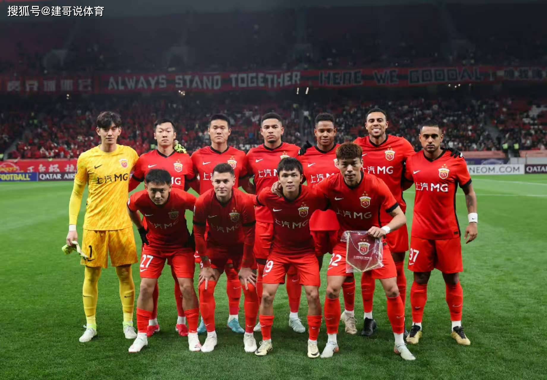 新赛季首轮比拼持续激烈，各队士气高涨