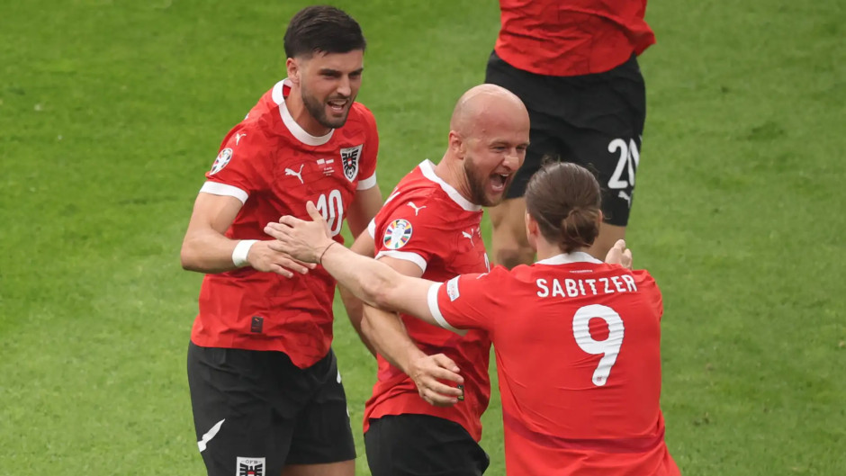 奥地利客场带走三分，晋级希望大增