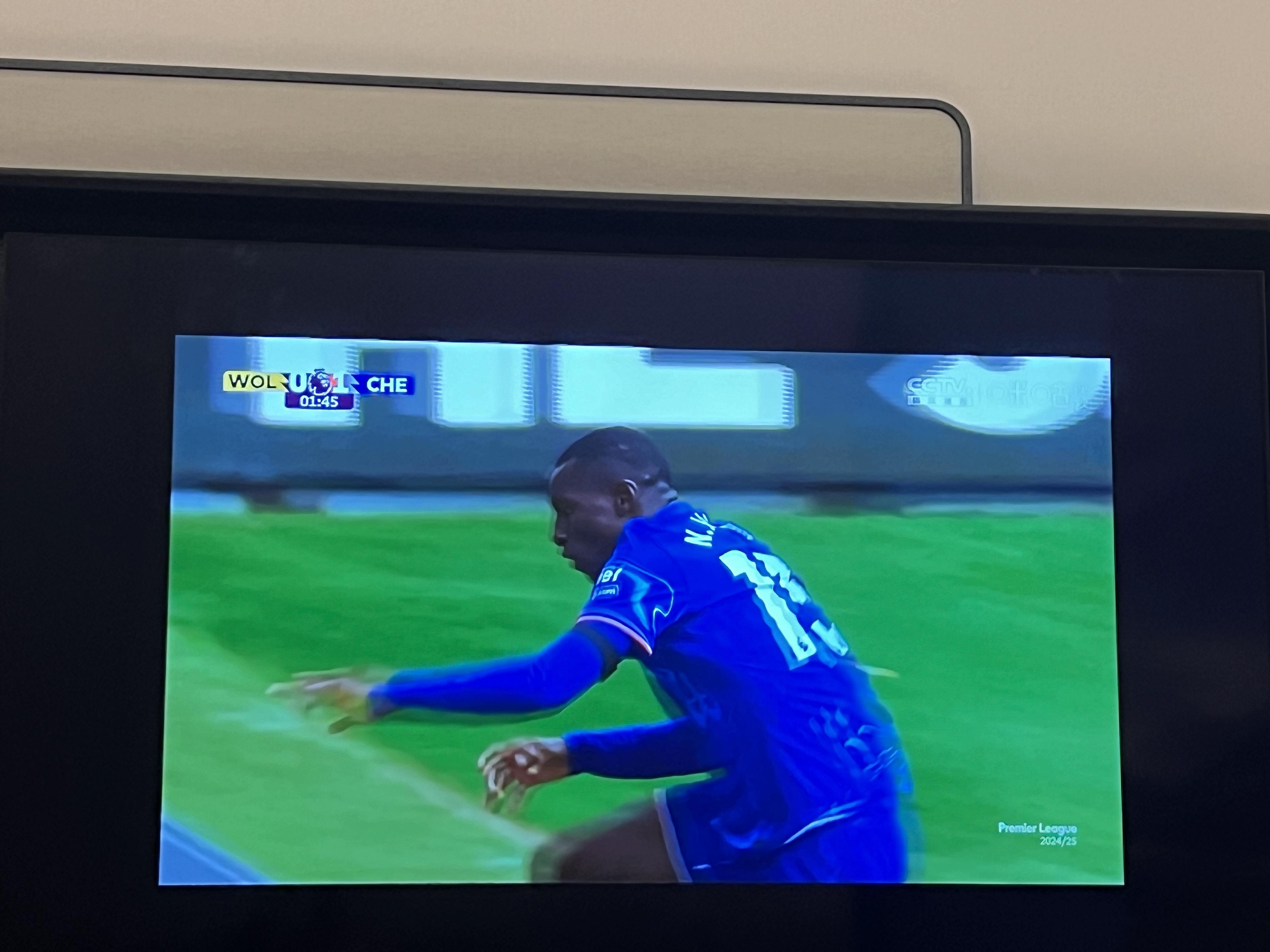 -狼队惊险获胜，英超形势逆转