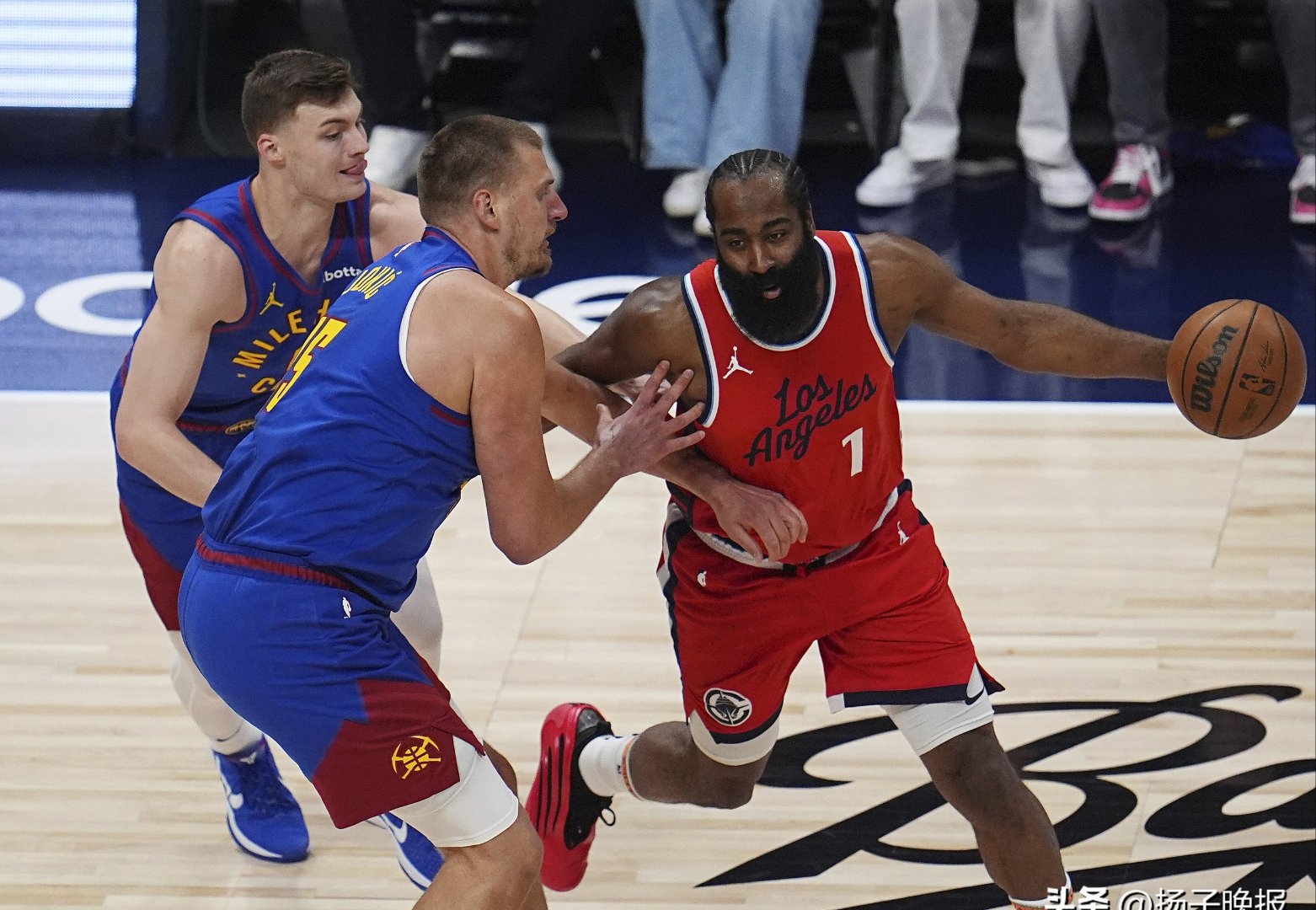 DB彩票试玩-雄鹿大胜开拓者，晋级东部决赛