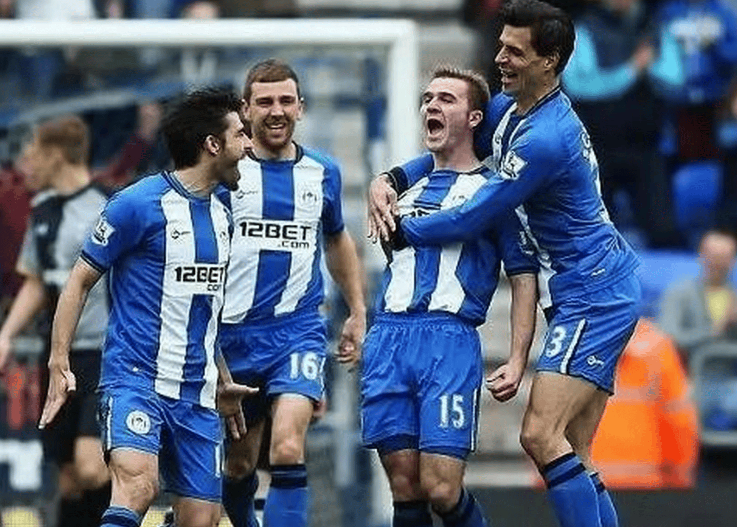 切尔西客场大胜，领跑小组出线