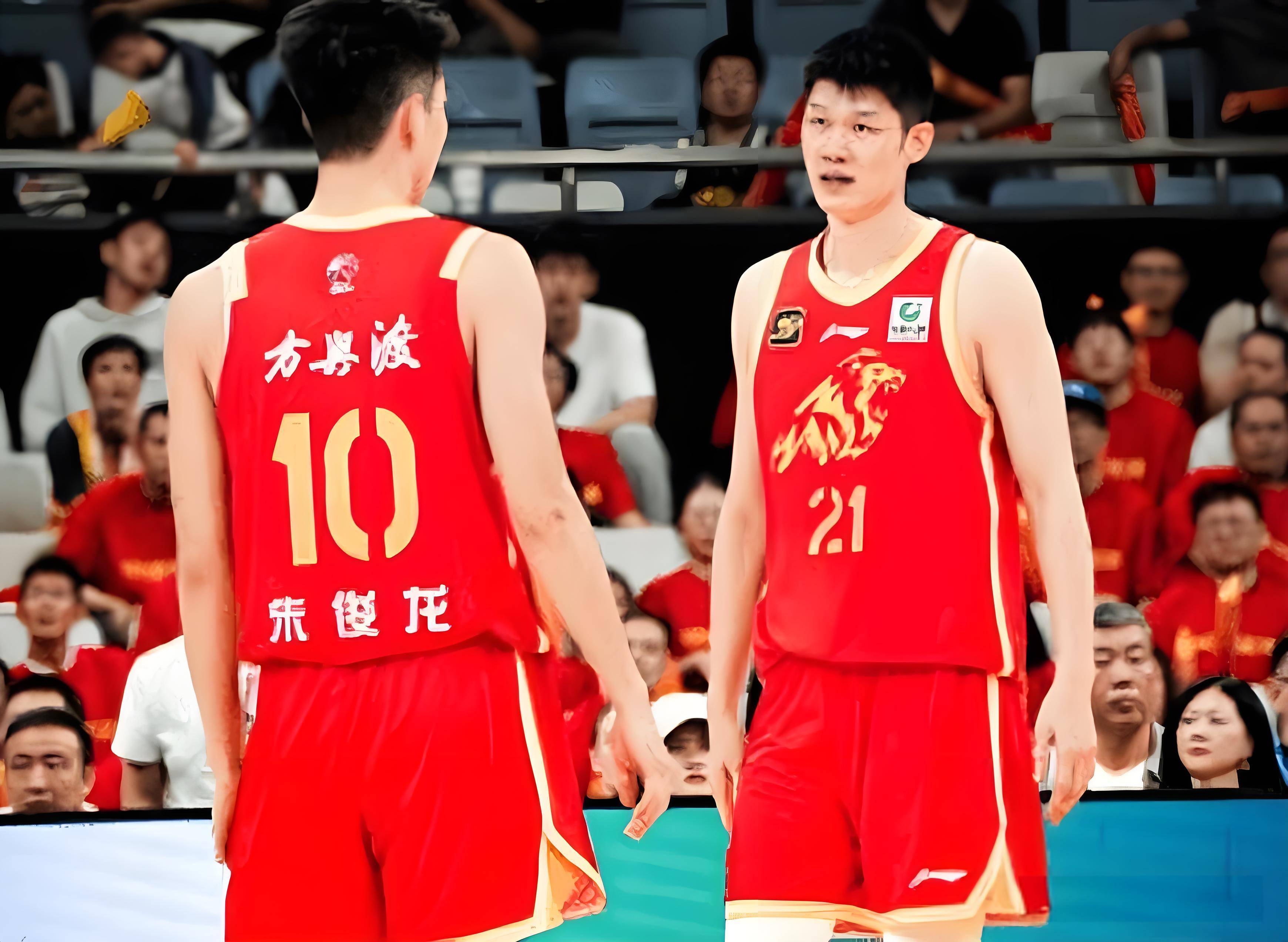 广东队在主场击败北京，保持领先