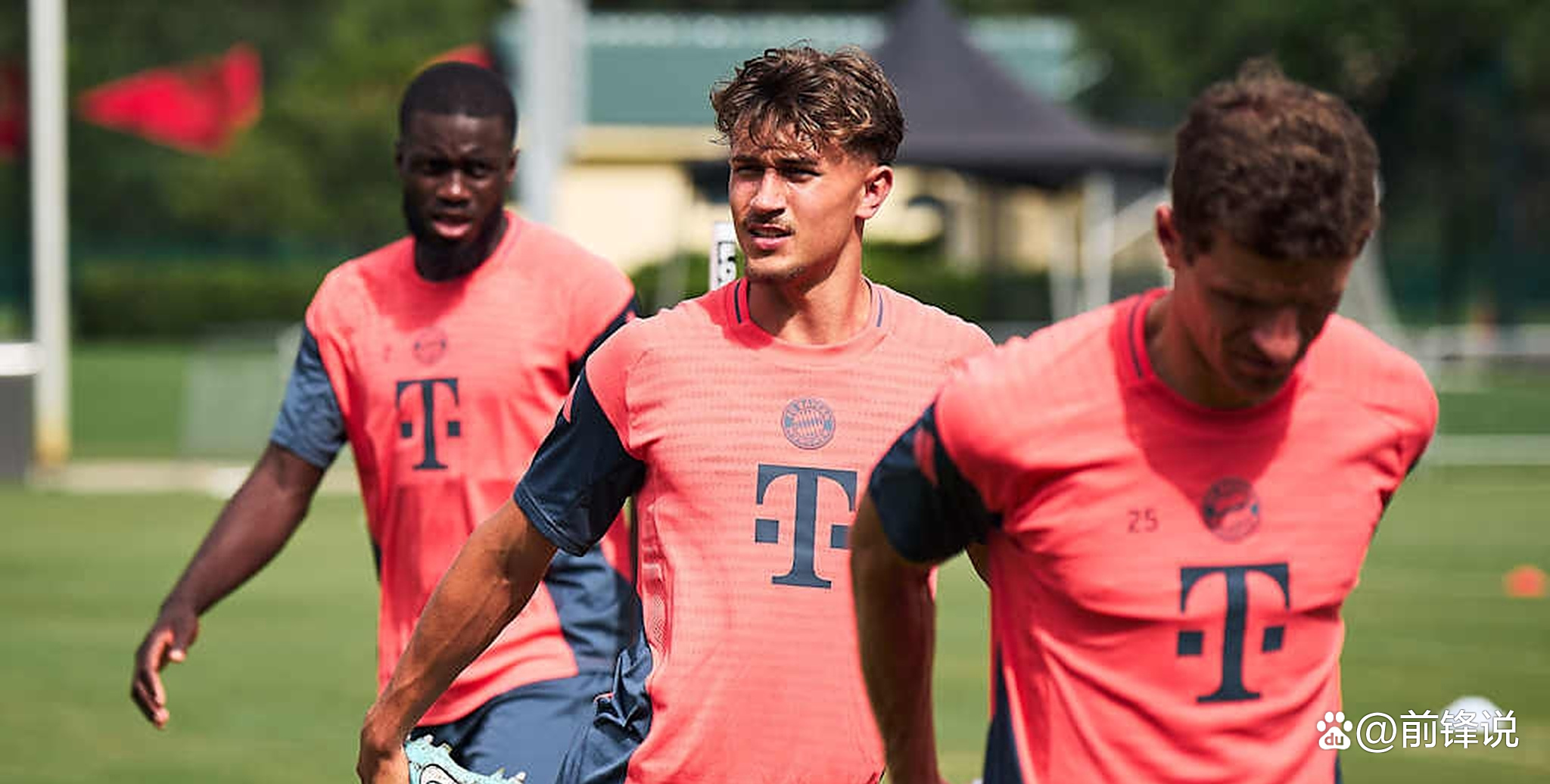 DB game-新鲜球员表现惊艳，拜仁慕尼黑势不可挡的简单介绍