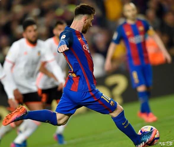 巴萨主场战胜瓦伦西亚，梅西梅开二度！