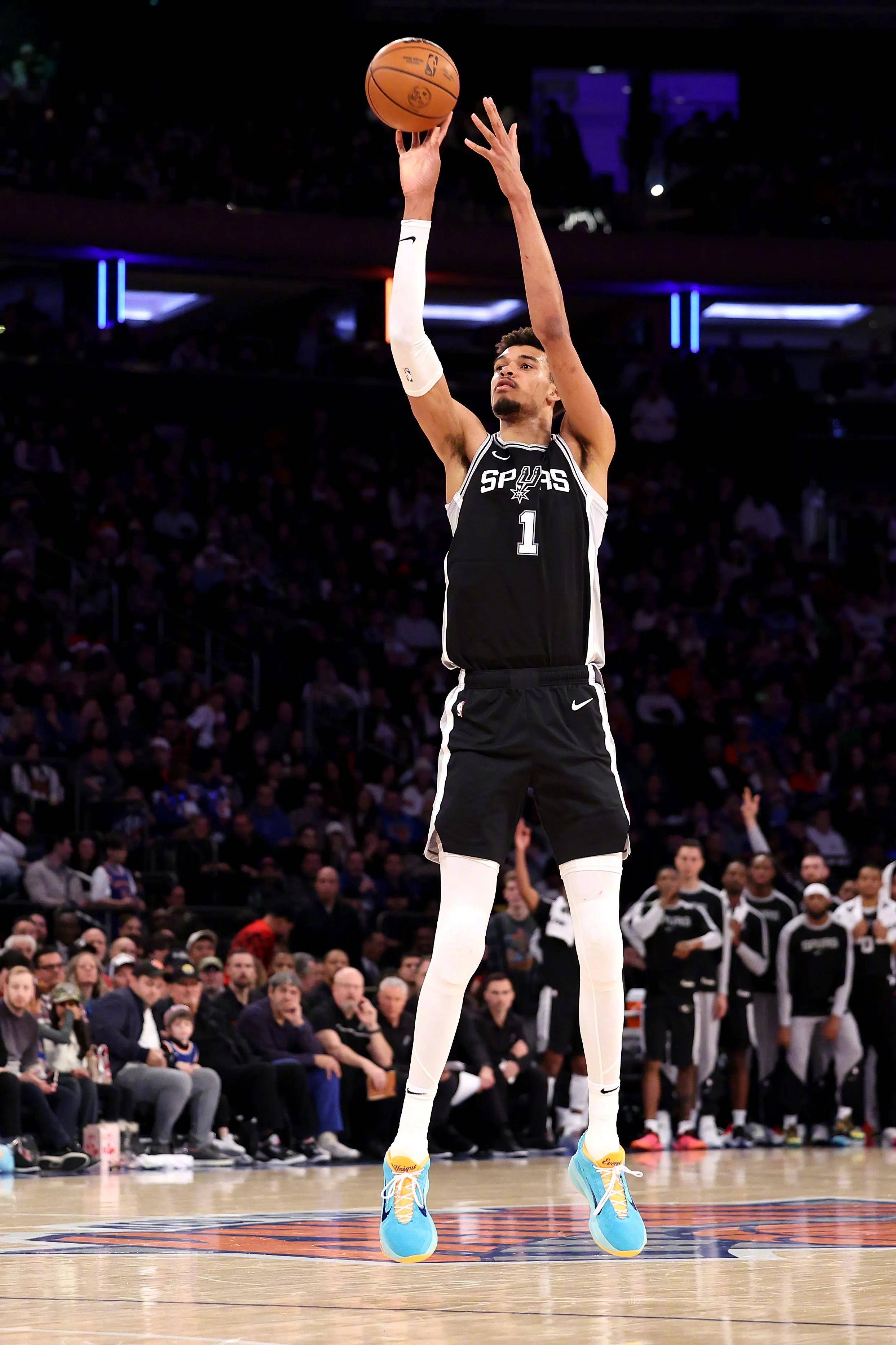 DB彩票试玩-骑士不敌马刺，遭遇两连败