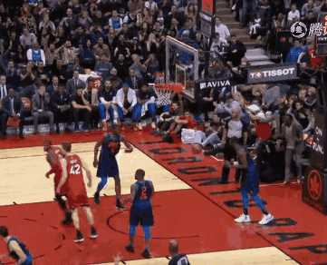 勇士客场擒猛龙,终结对手三连胜纪录 勇士客场擒猛龙,终结对手三连胜纪录