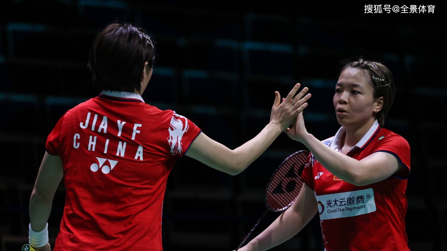 包含韩国队碾压印度队，黄鸭组合刷新纪录的词条